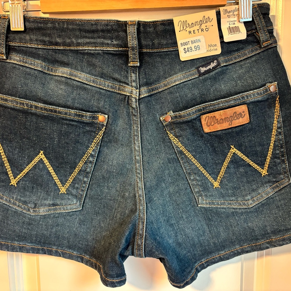Wrangler Retro Denim Shorts mid rise 28/5